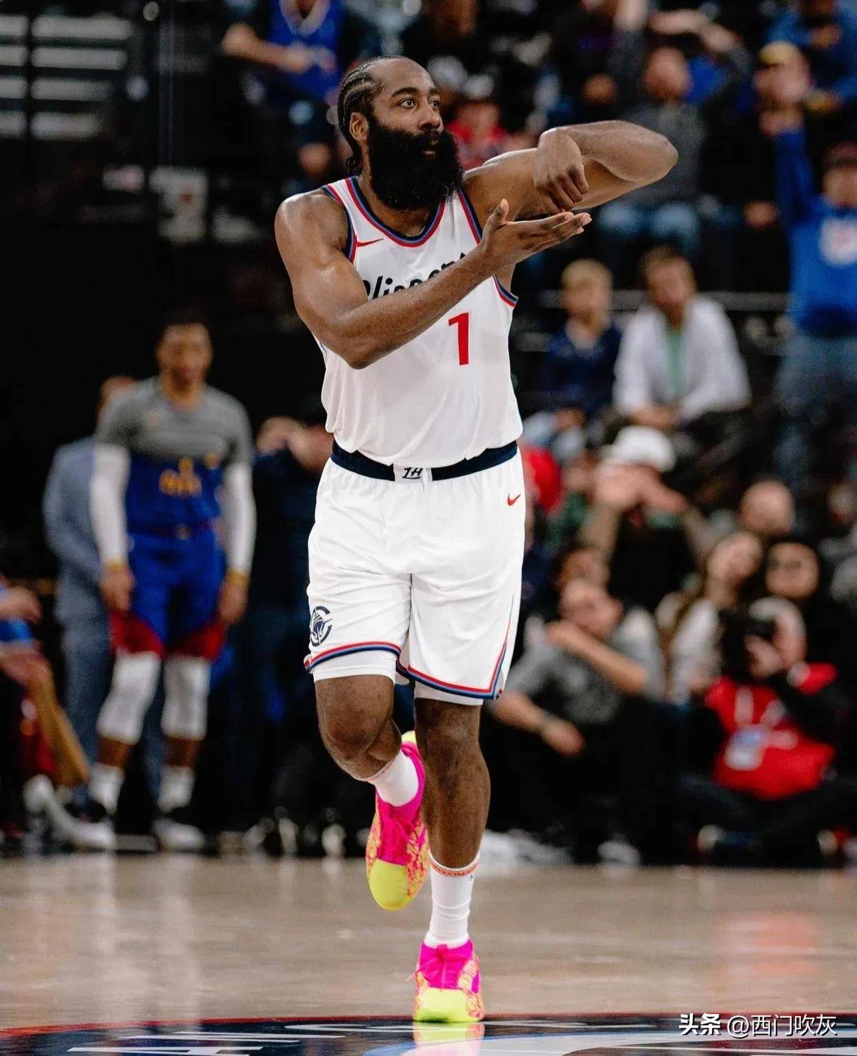 火箭队惊险逆转取胜，哈登状态回暖的简单介绍