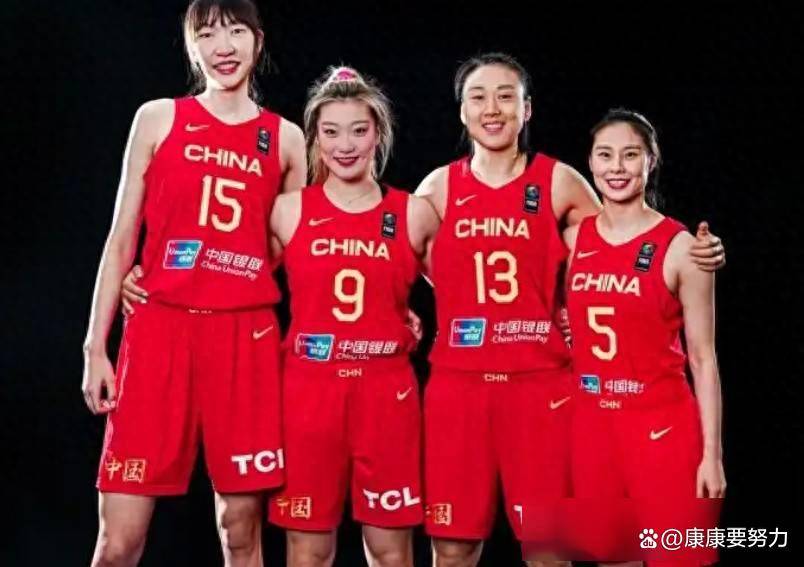 亚洲杯赛场，壮哉我大队伍向前进的简单介绍