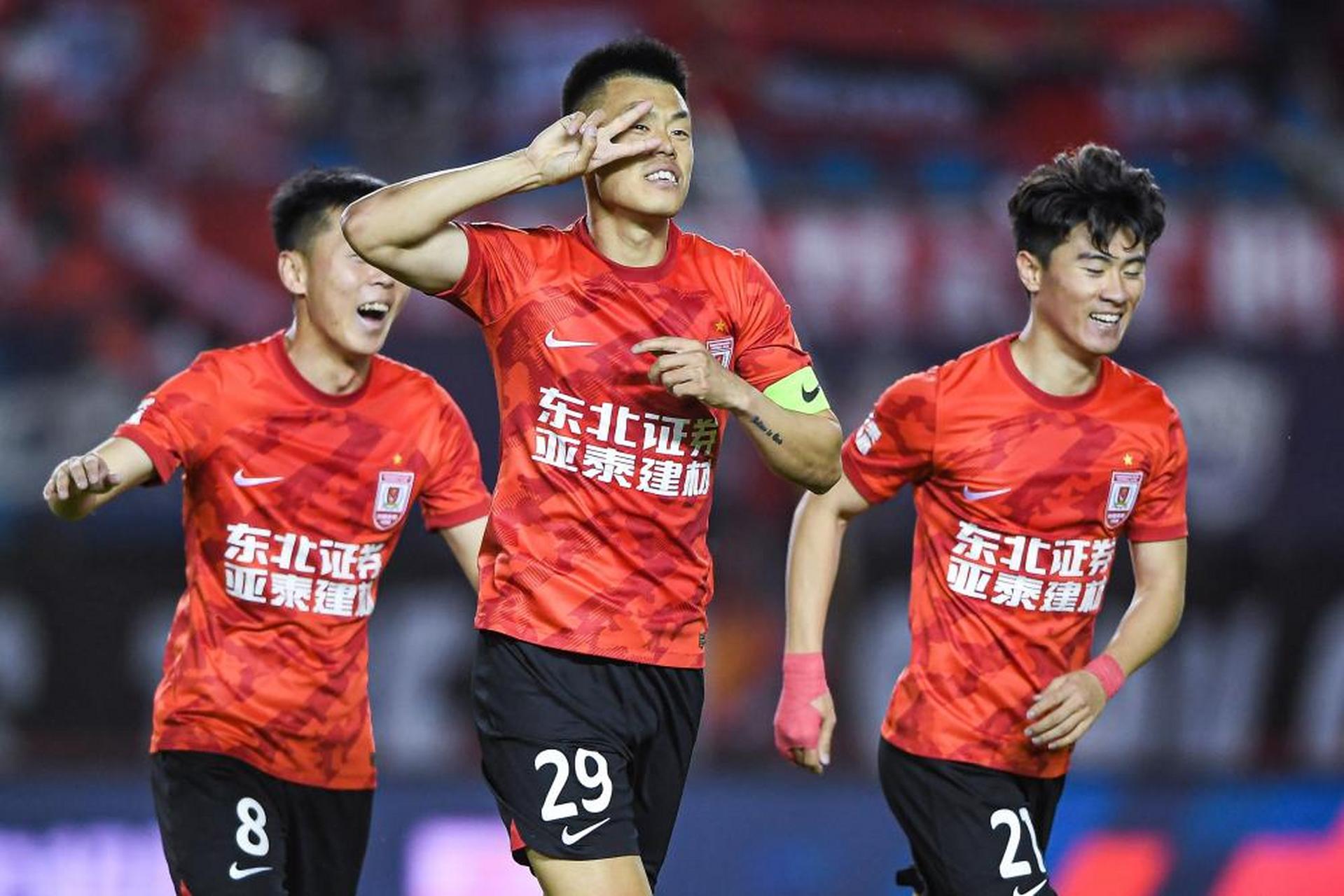 长春亚泰主场不敌广州富力,遭遇失利的简单介绍 长春亚泰主场不敌广州富力,遭遇失利的简单介绍