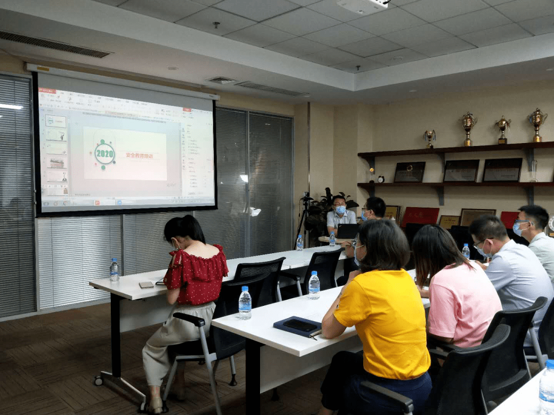 新秀掌控全队氛围焕发迎接新挑战的简单介绍 新秀掌控全队氛围焕发迎接新挑战的简单介绍