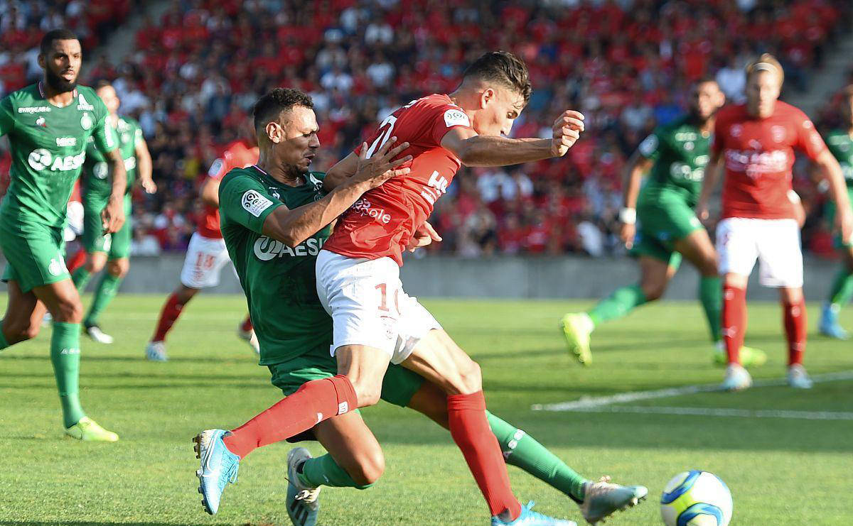 关于巴黎圣日耳曼反击成功,豪取三分的信息 关于巴黎圣日耳曼反击成功,豪取三分的信息