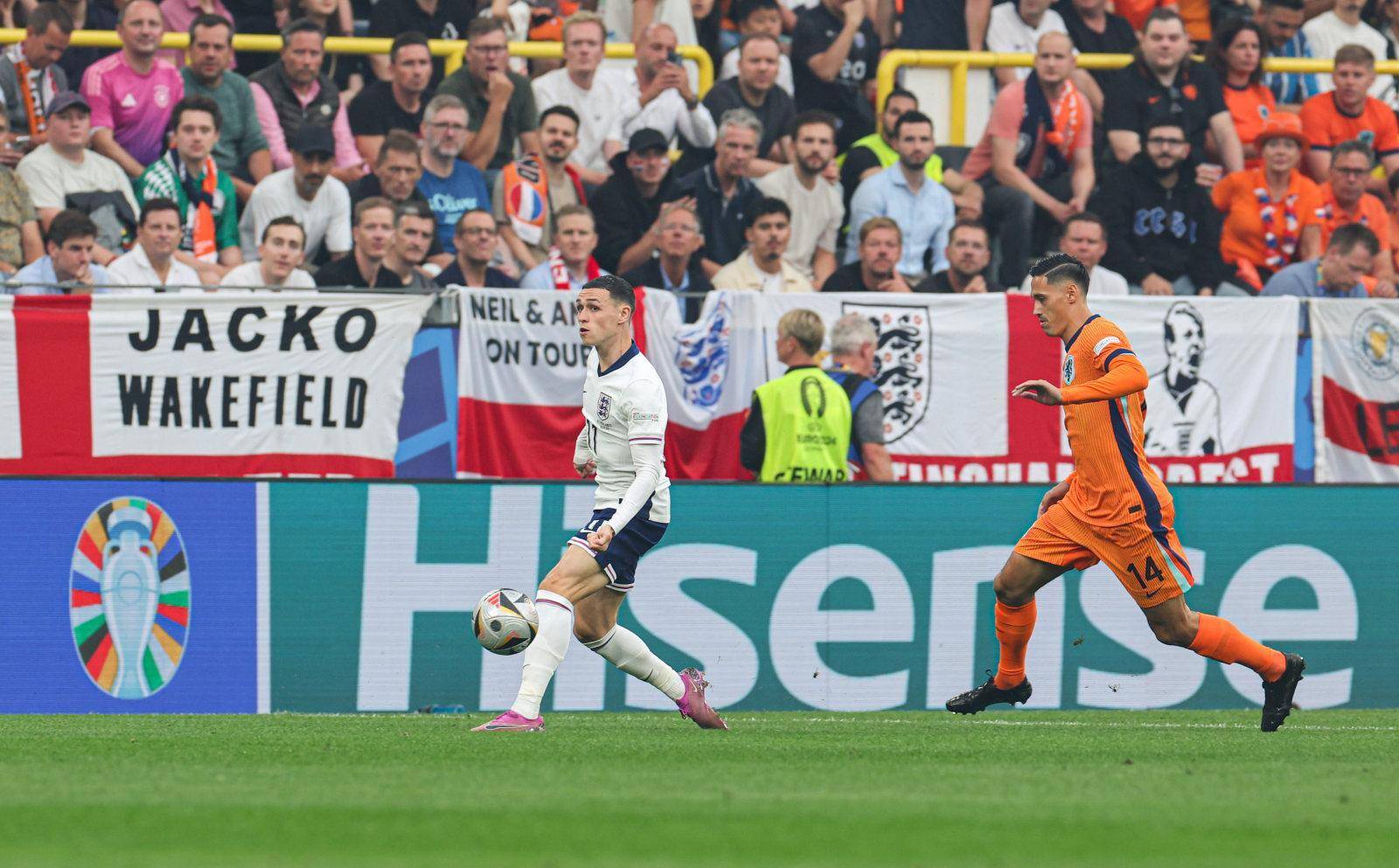 荷兰爆冷战胜意大利,伊涅斯塔神奇绝杀 荷兰爆冷战胜意大利,伊涅斯塔神奇绝杀