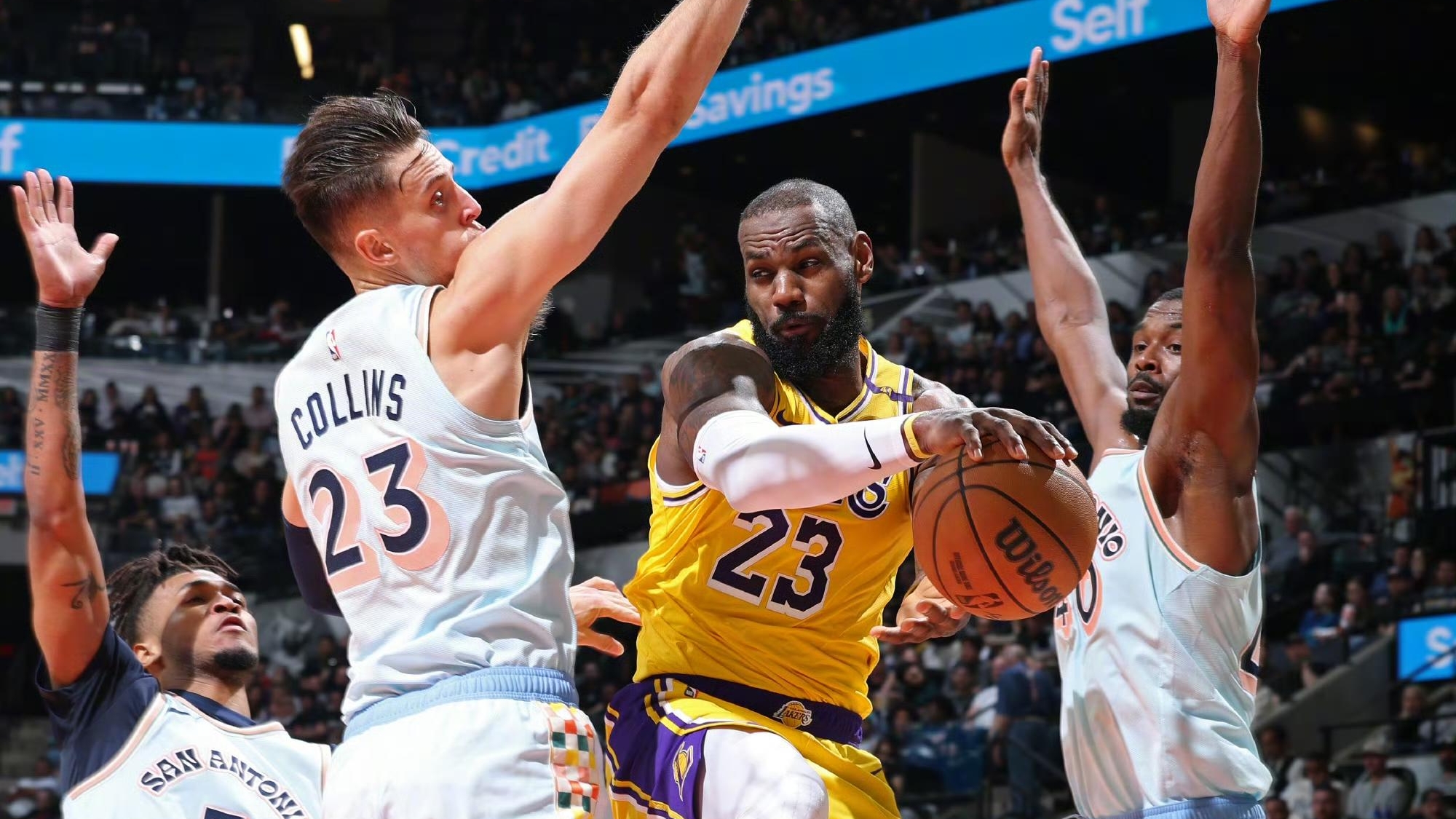 爱游戏官网-关于詹姆斯大号三双！湖人胜热火夺首胜的信息