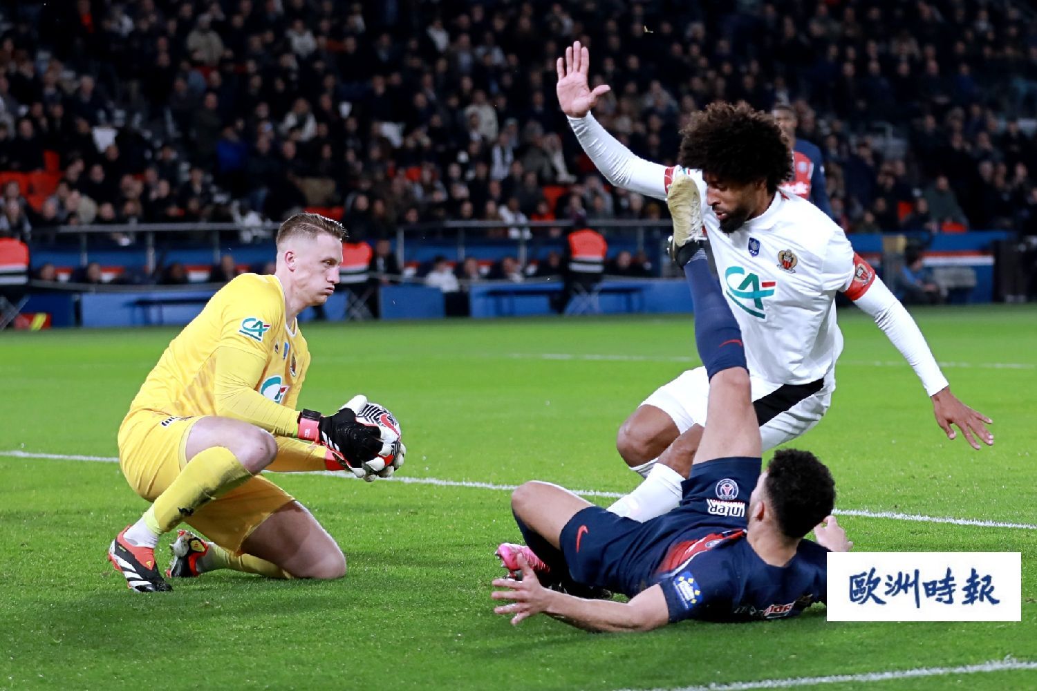 尼斯备战法国杯比赛,球员全员备战 尼斯备战法国杯比赛,球员全员备战