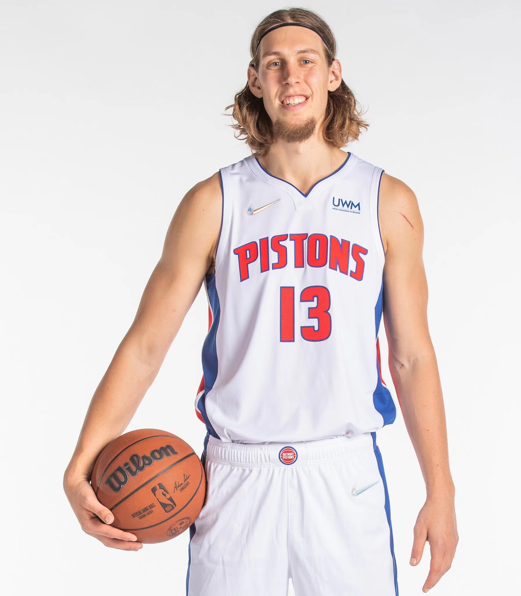 奥克兰选手在篮球比赛中展现实力