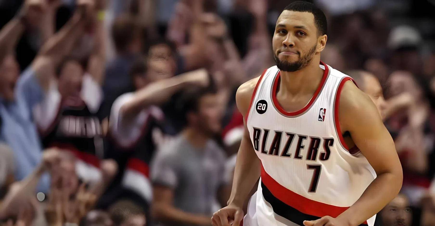 关于开拓者球员抢占主动,联手突破困境的信息 关于开拓者球员抢占主动,联手突破困境的信息