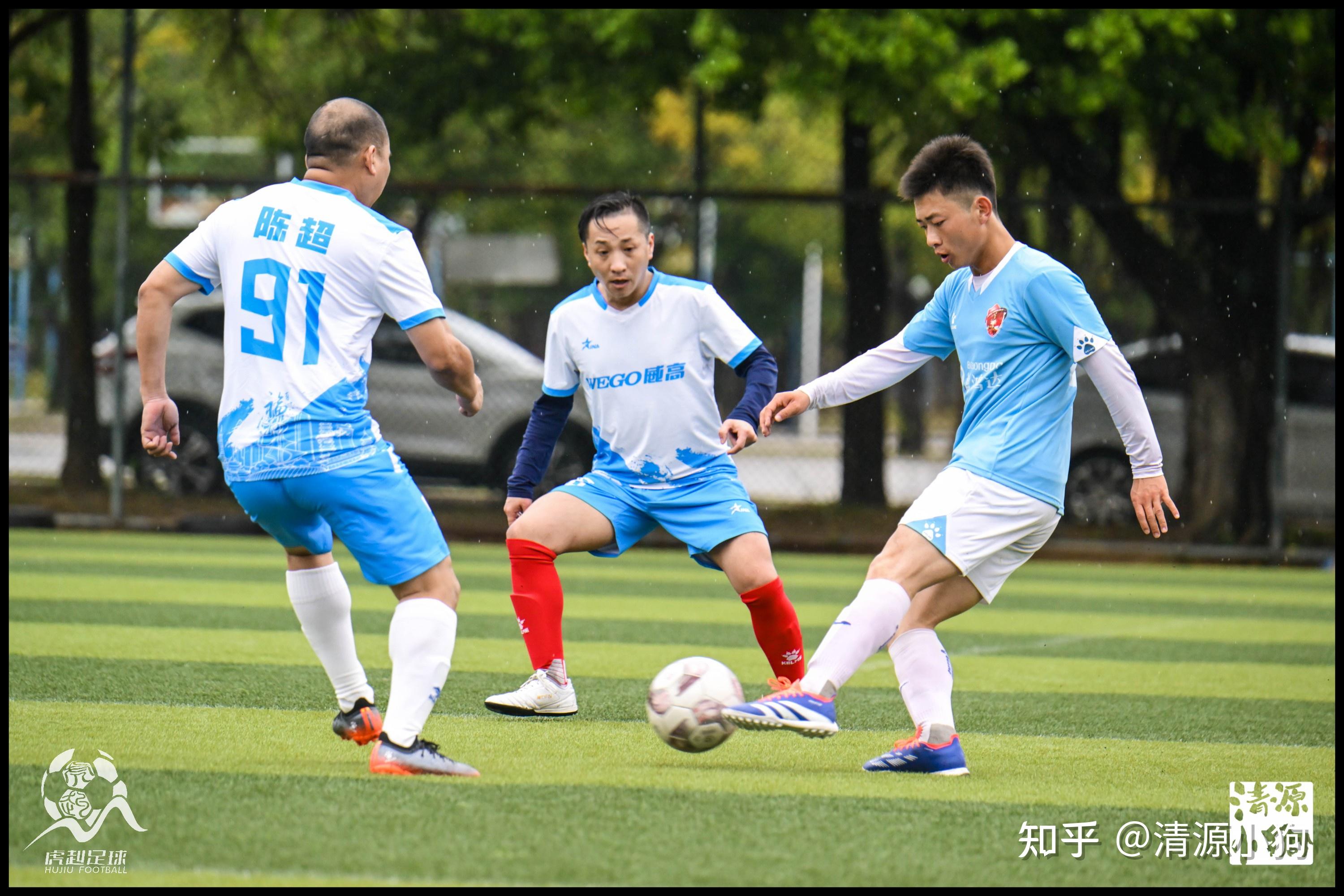 劲爆对决,球队实力对比引发热烈讨论 劲爆对决,球队实力对比引发热烈讨论