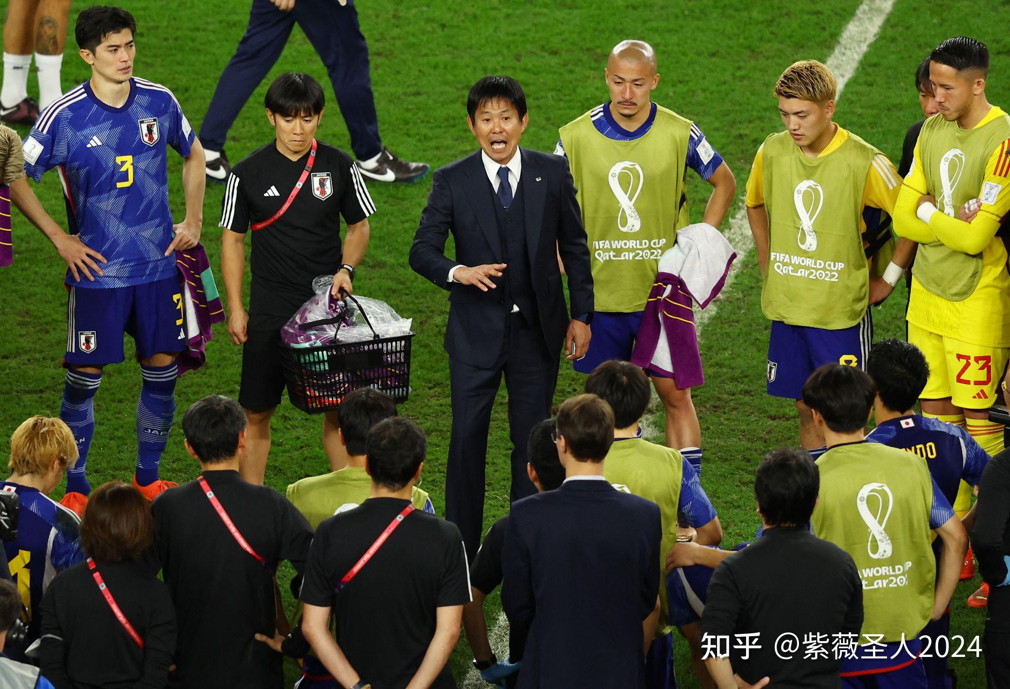 爱游戏官方-战术灵活：球队多元化进攻方式