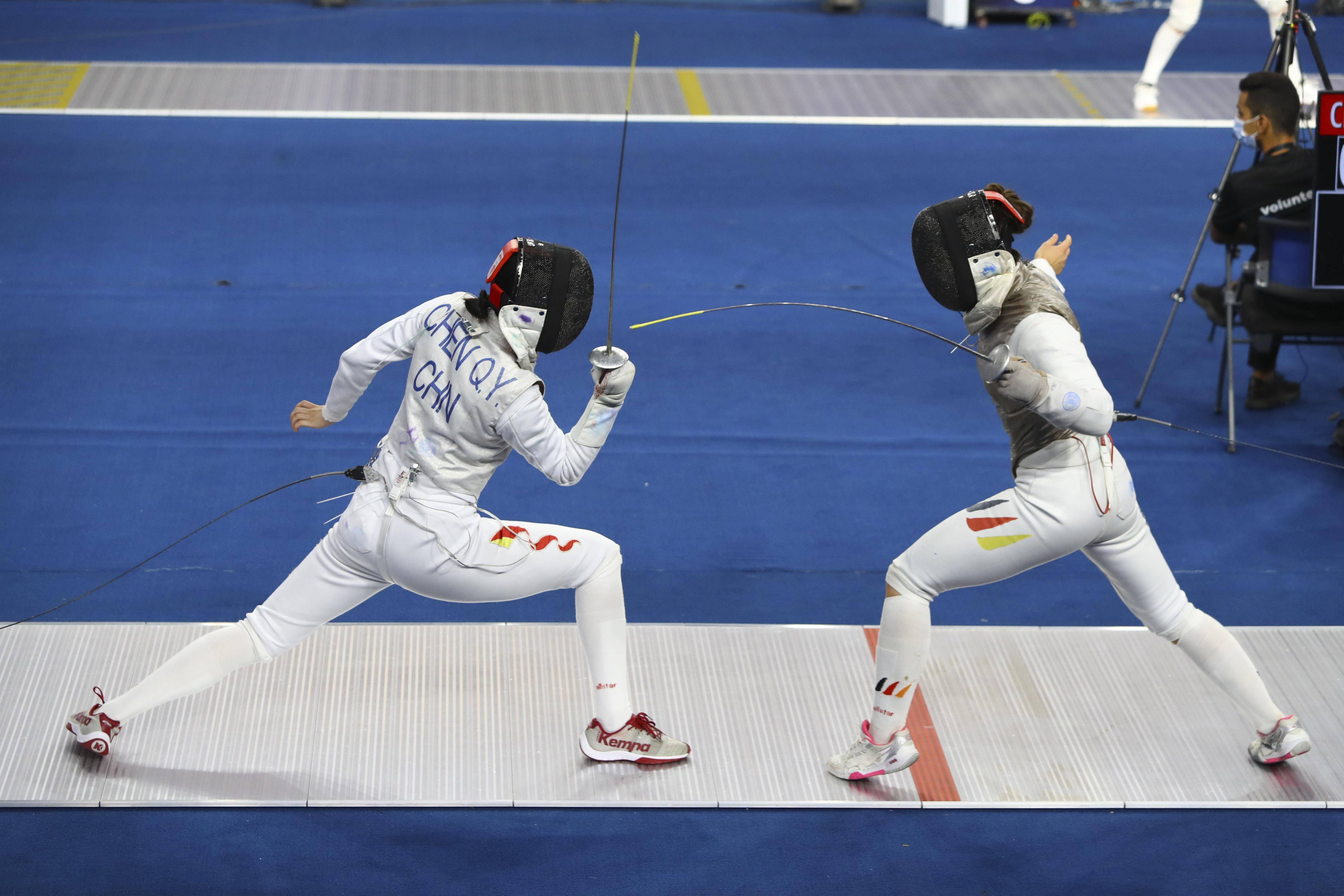 马来西亚击剑选手在比赛中脱颖而出 马来西亚击剑选手在比赛中脱颖而出