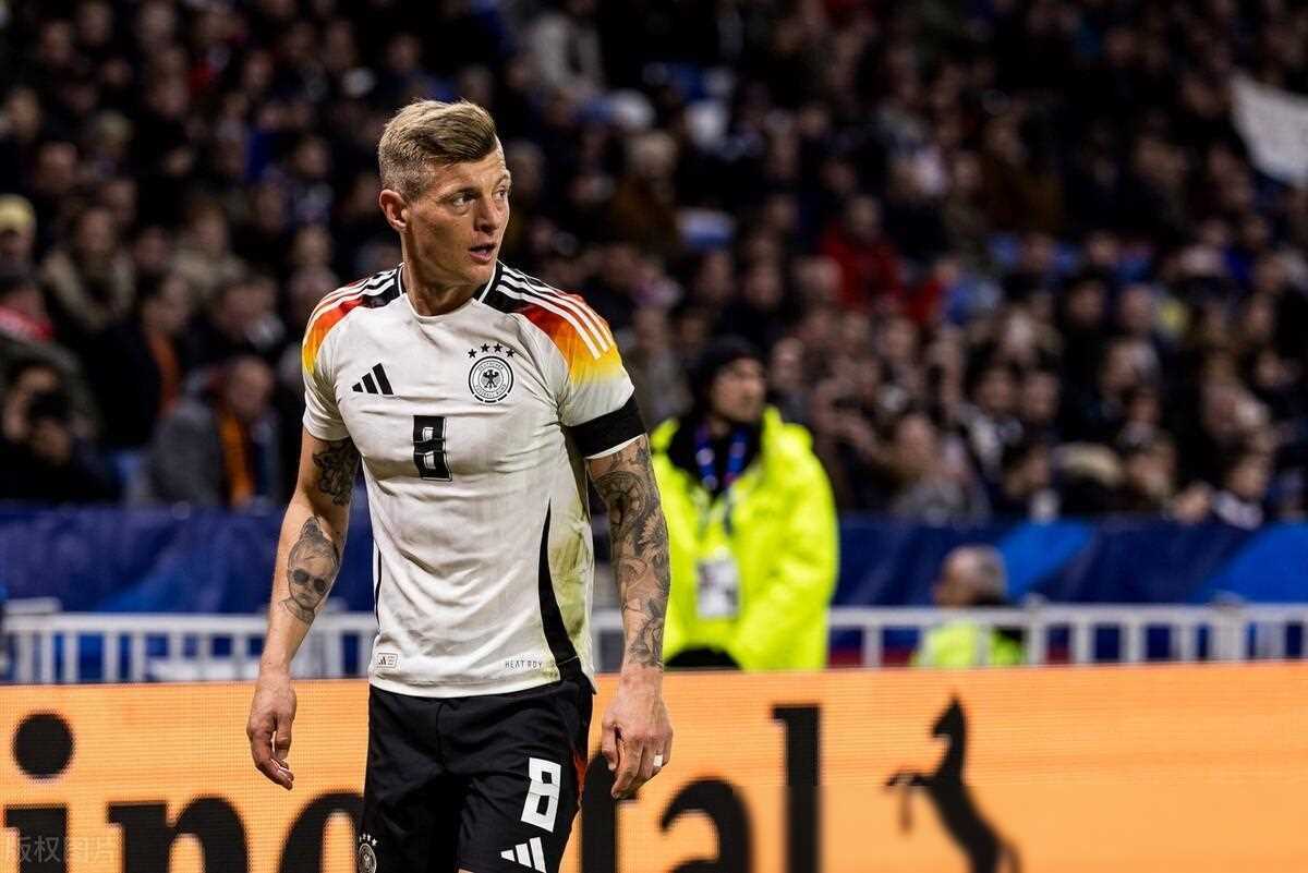 爱游戏-德国巨人球员受伤，对球队影响巨大