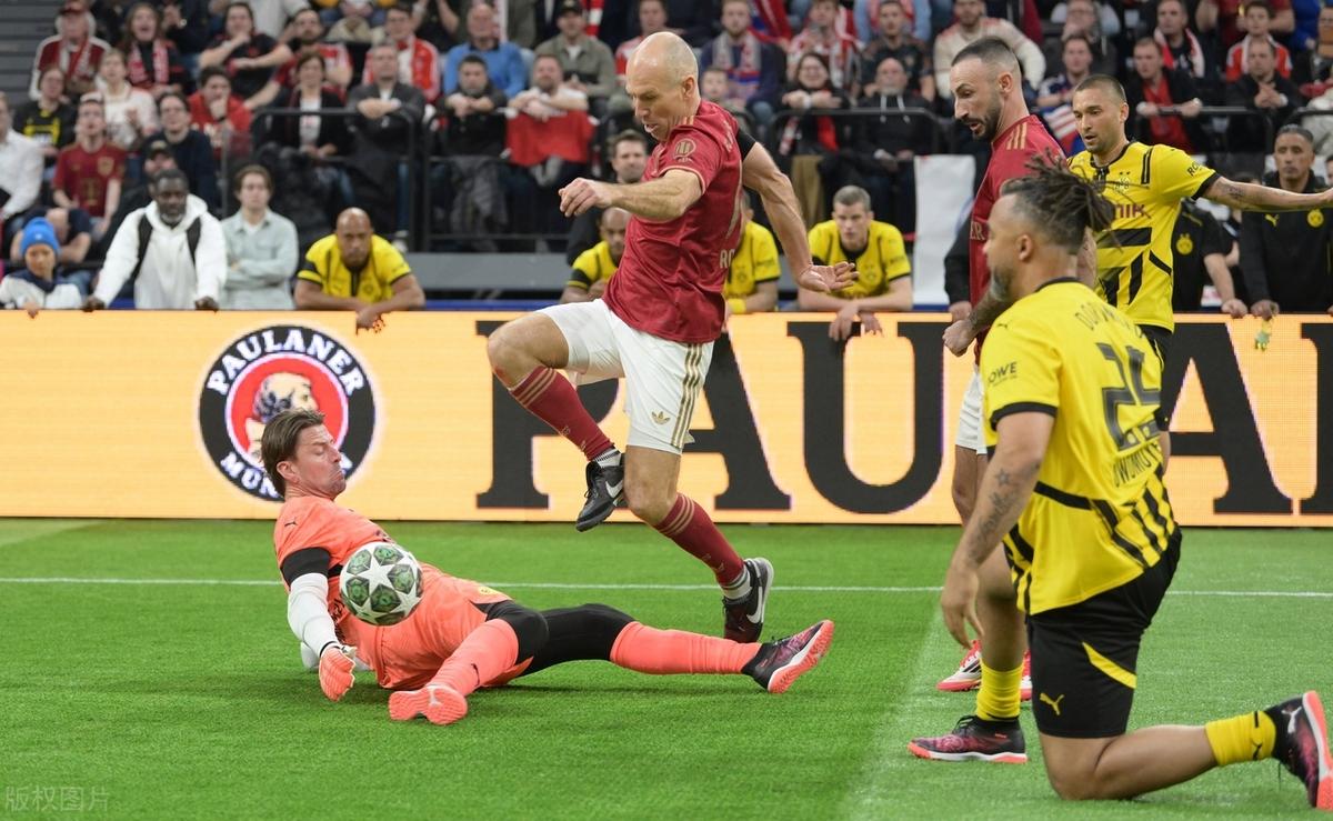 爱游戏在线-罗本后场施压，拜仁大胜晋级的简单介绍