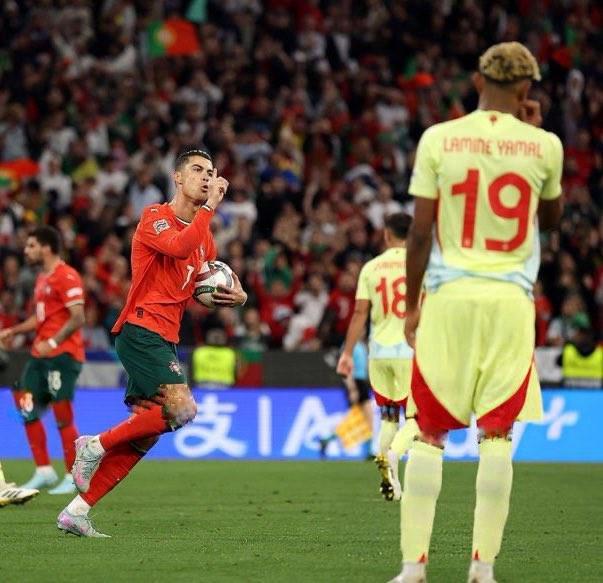 西班牙队在国际赛场上展现出色,斩获压倒性胜利 西班牙队在国际赛场上展现出色,斩获压倒性胜利