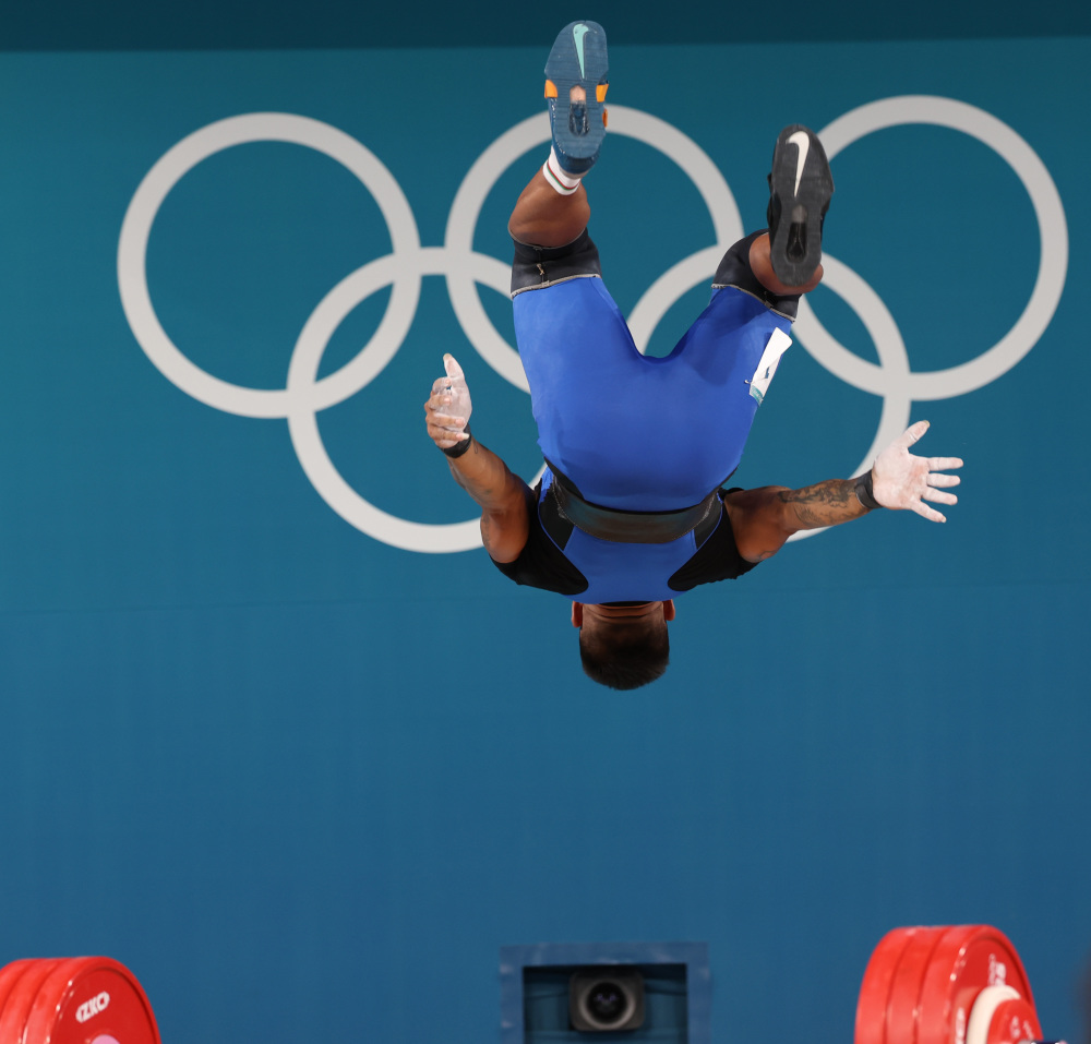 印度代表团在举重比赛中大获全胜