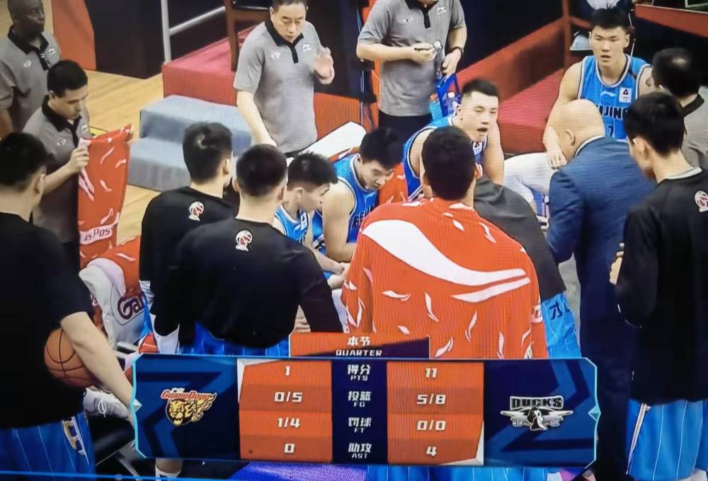 包含山西九华队不敌首钢，无缘下一轮的词条