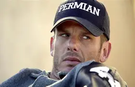 洛里斯迈身胜局,留下胜利之光 洛里斯迈身胜局,留下胜利之光