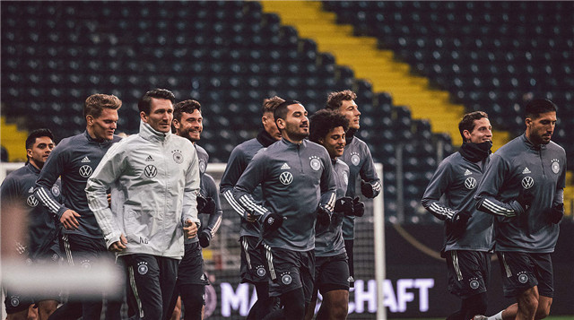 关于爱尔兰不敌白俄罗斯，小组晋级前景渺茫的信息