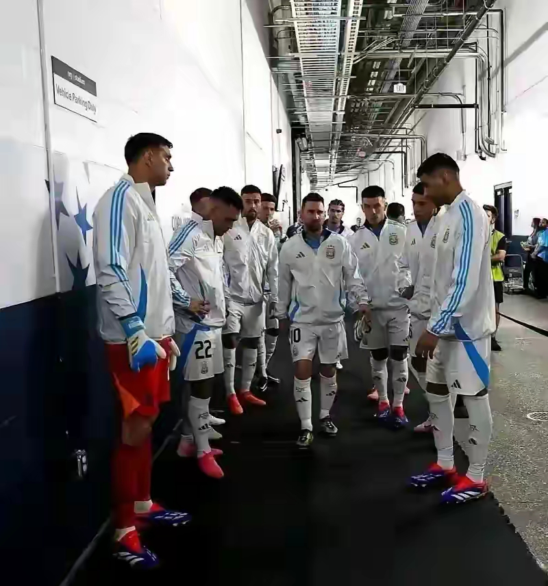 鲁伊内斯特拉客胜!鲁伊内斯特拉球员集体发挥 鲁伊内斯特拉客胜!鲁伊内斯特拉球员集体发挥