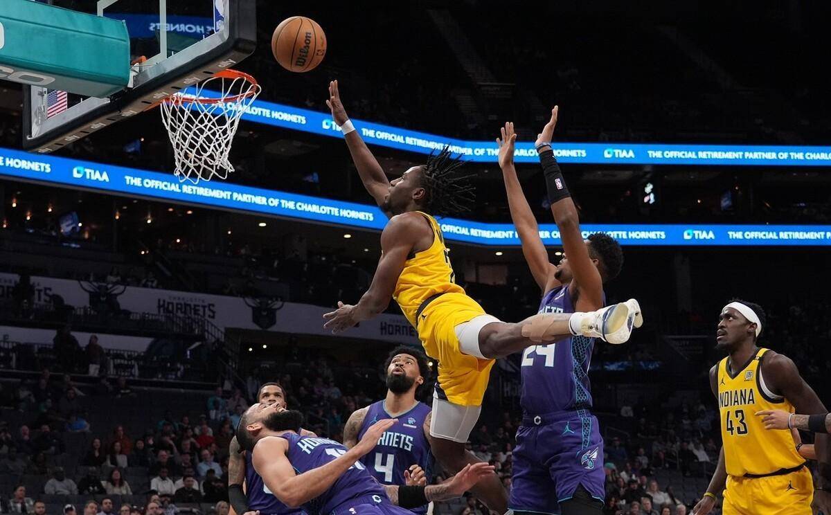 爱游戏官方-雄鹿队连胜不断，成为西部黑马球队