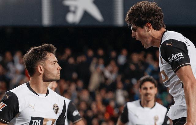 包含瓦伦西亚神奇逆转,力压对手取胜的词条 包含瓦伦西亚神奇逆转,力压对手取胜的词条