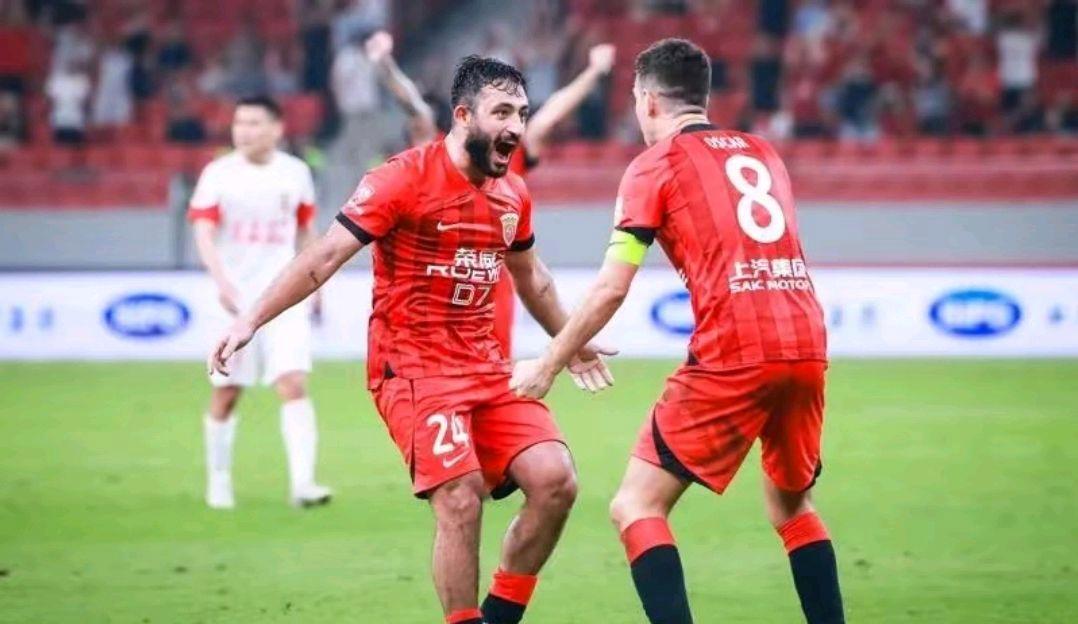 爱游戏在线-长春亚泰客场惨败，遭遇连败