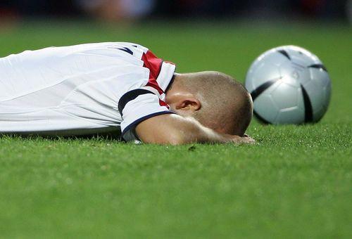 球场气氛火爆，无比激动人心的一战