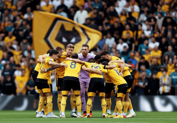 爱游戏大厅-狼队客场反超，水晶宫客场告捷的简单介绍