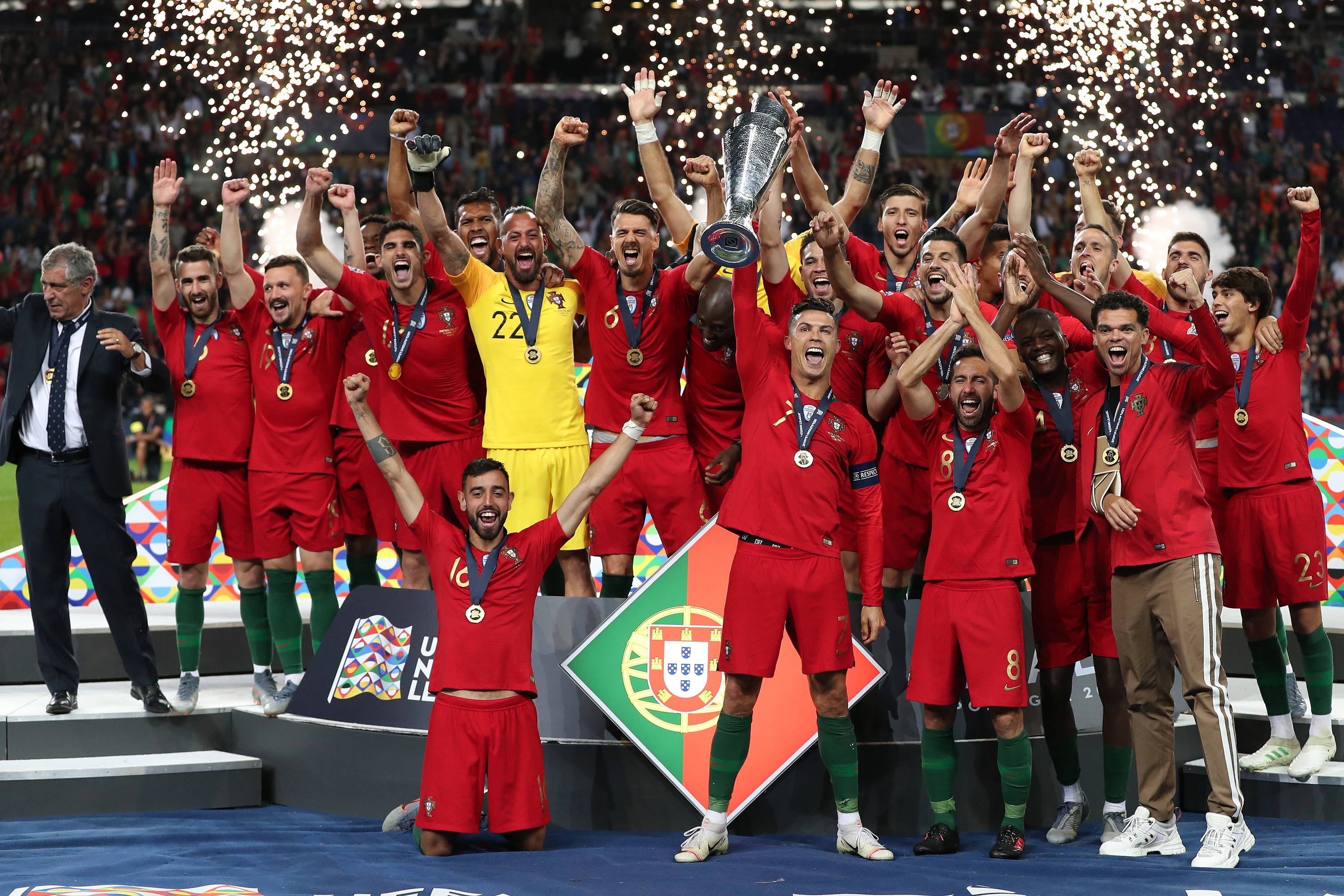 葡萄牙队战胜强敌,晋级重要比赛 葡萄牙队战胜强敌,晋级重要比赛