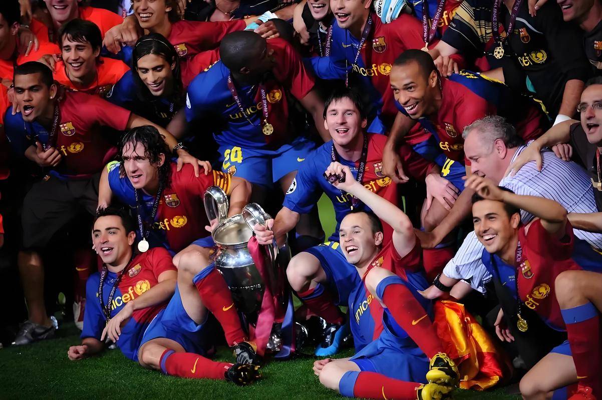 爱游戏在线-热血足球竞技赛事赢得观众欢呼