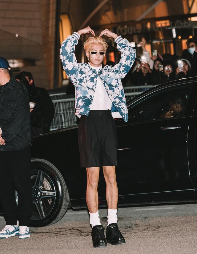 大巴黎一席演出，轻松击败晋级四强