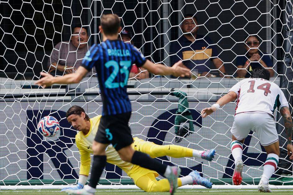 爱游戏娱乐-切尔西主场-战胜里昂，晋级欧冠八强先头鸟