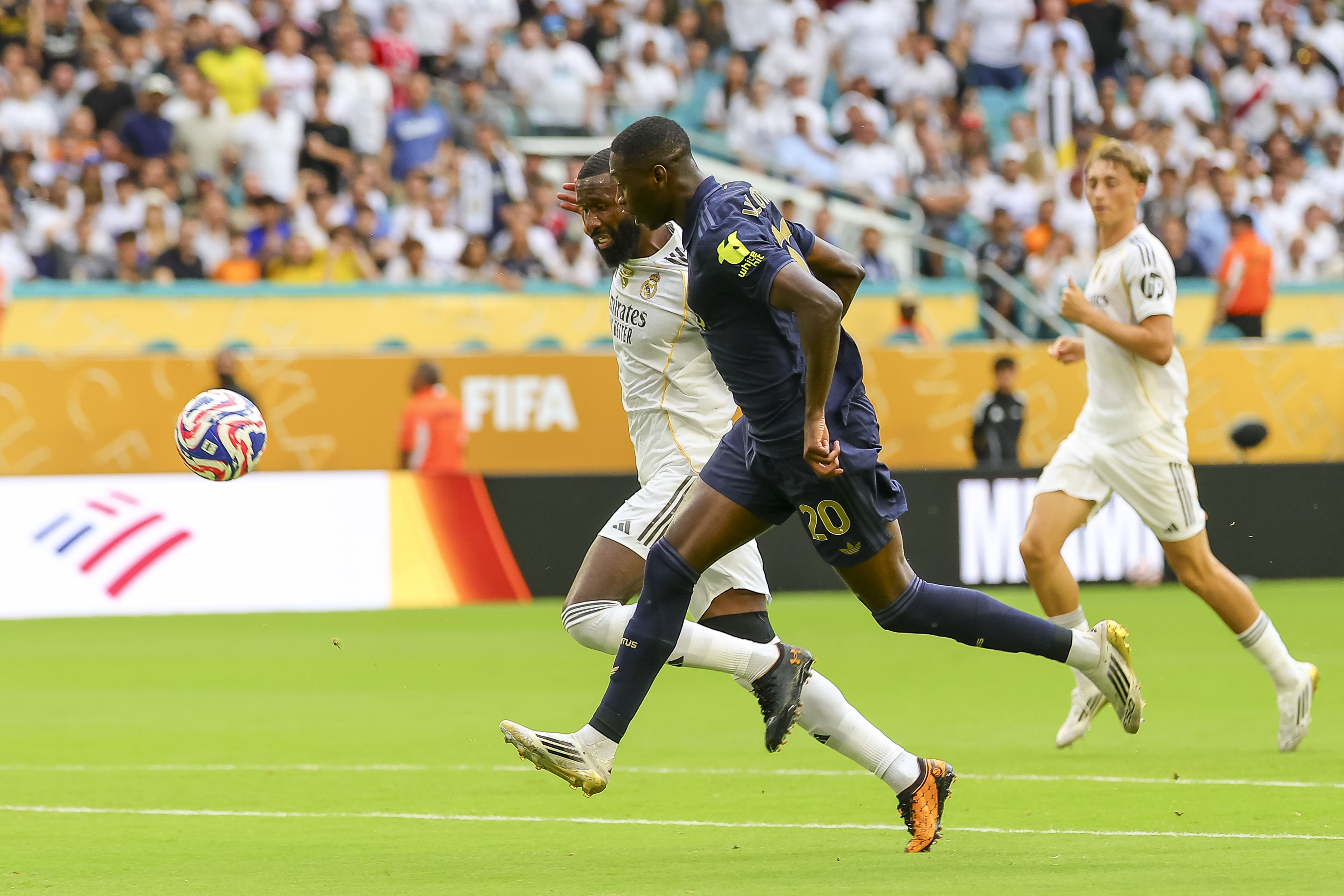 爱游戏下载-皇家马德里晋级决赛战争打响的简单介绍