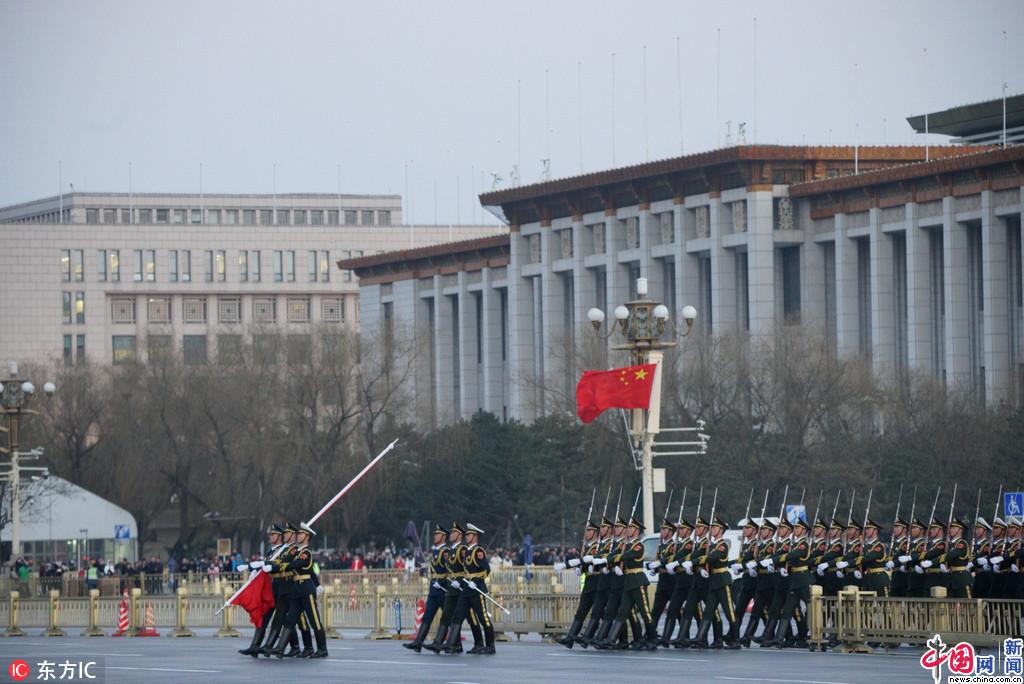 爱游戏下载-包含强队之间对抗引人瞩目，胜负难以预料的词条