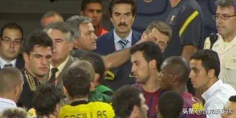 爱游戏下载-纷争不断！足球比赛引发热议的简单介绍