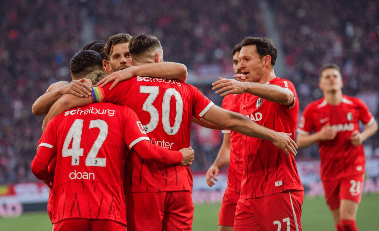 弗赖堡球队英勇作战,取得关键胜利 弗赖堡球队英勇作战,取得关键胜利