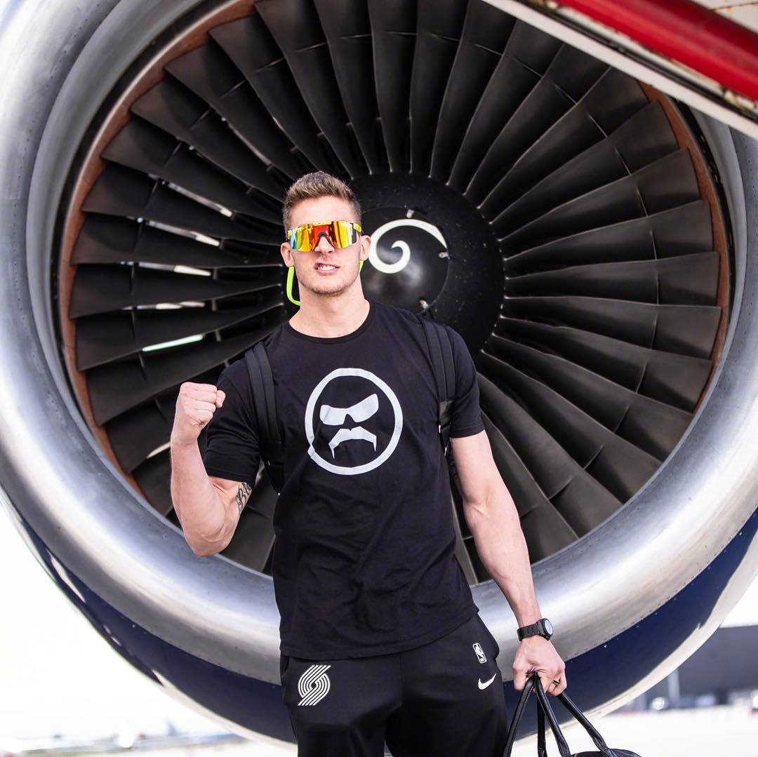 开拓者全队合练备战关键战役