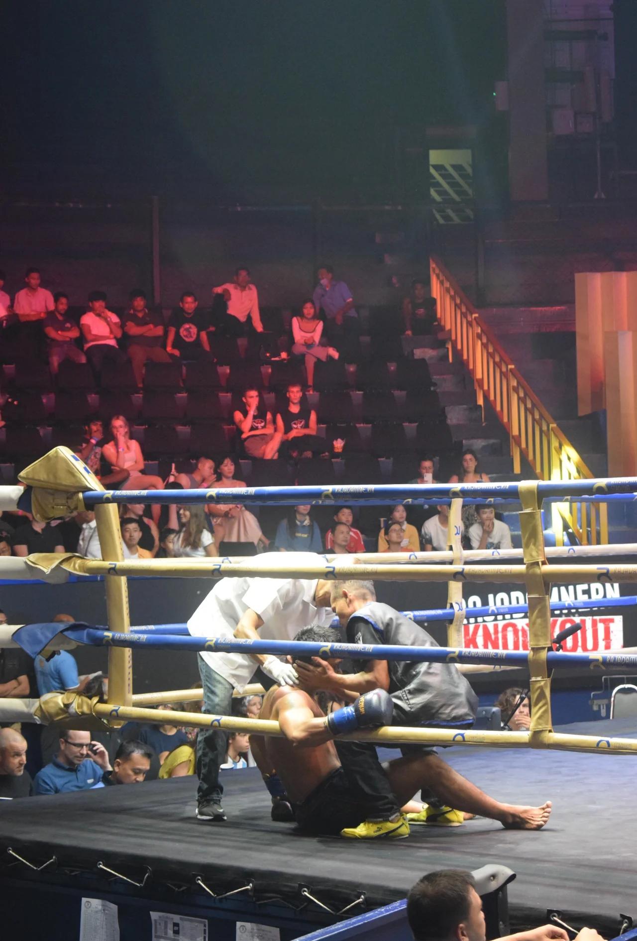 泰国球队披荆斩棘,决战亚洲赛场 泰国球队披荆斩棘,决战亚洲赛场