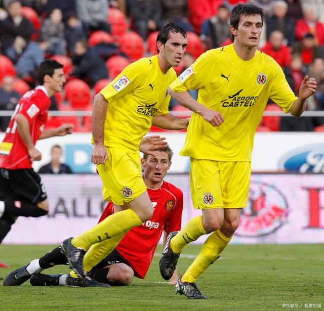 爱游戏官方-比利亚雷亚尔客场击败对手，壮大力量