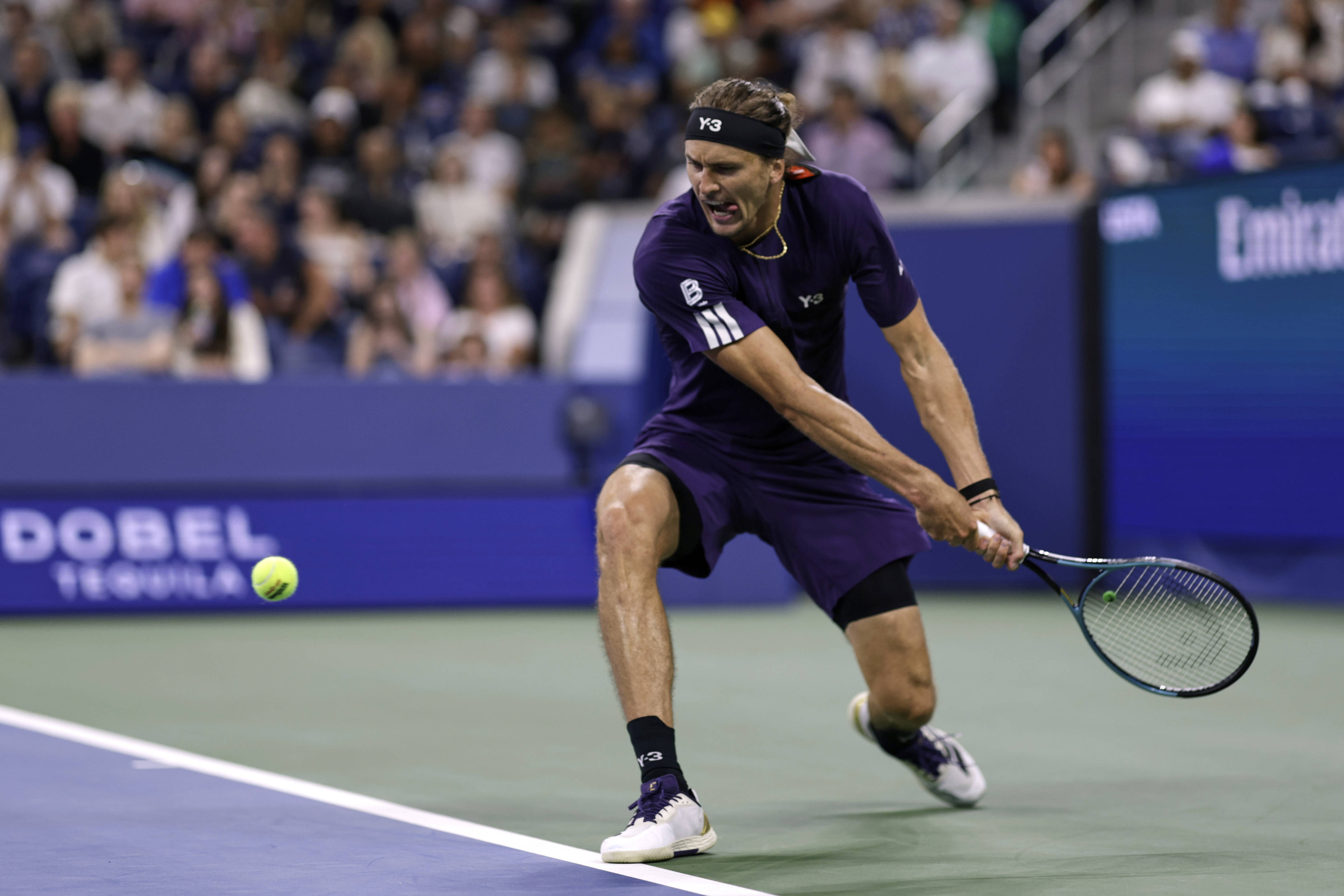 爱游戏APP-关于英国网球队翻盘德国网球队，兹维列夫打破历史纪录的信息