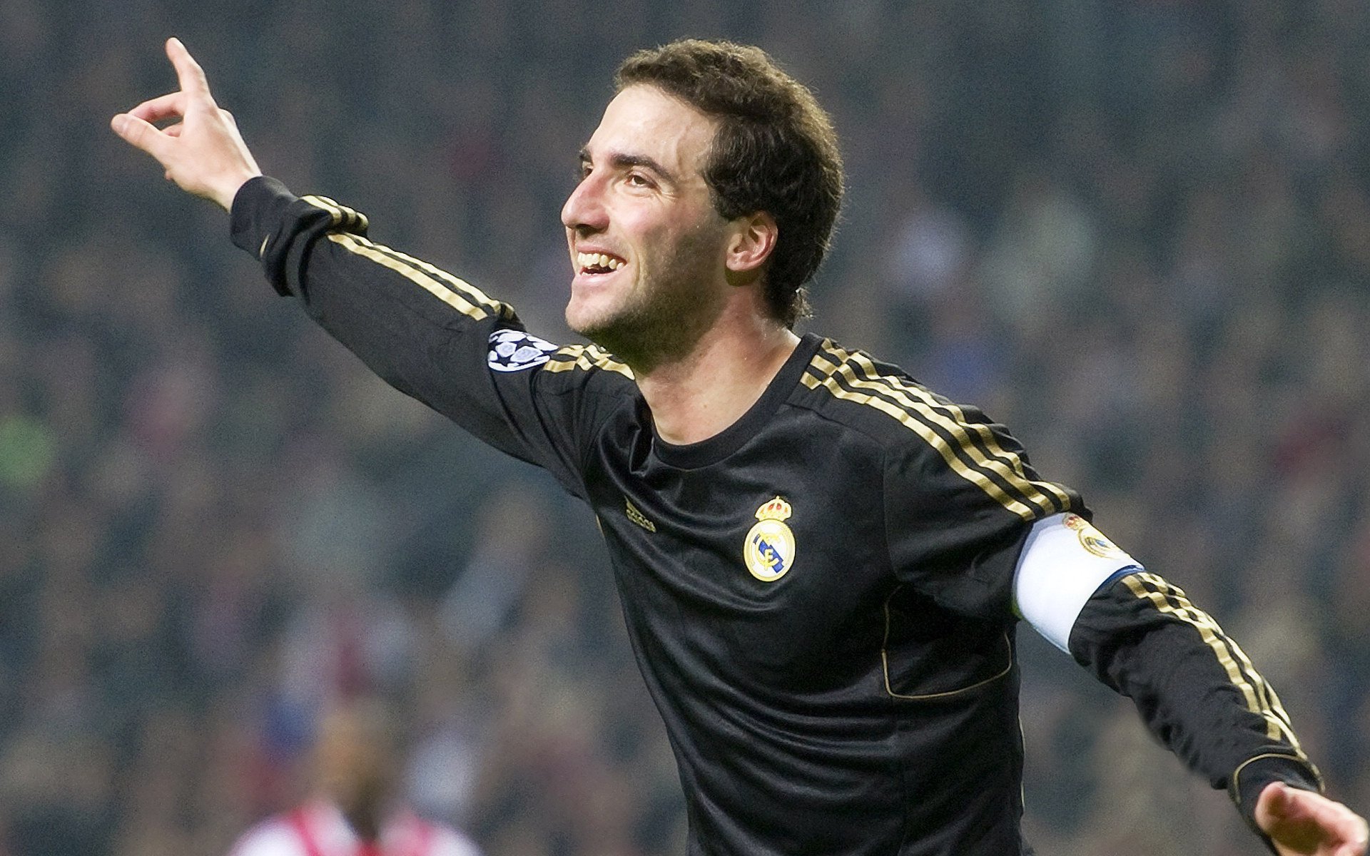 精密齿轮对上艺术画笔，罗德里戈在瑞士式防守中诠释纯粹实力